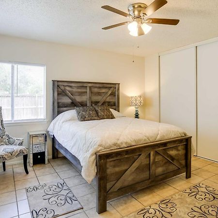 Sunny San Antonio Home With Backyard And Patio! Екстер'єр фото