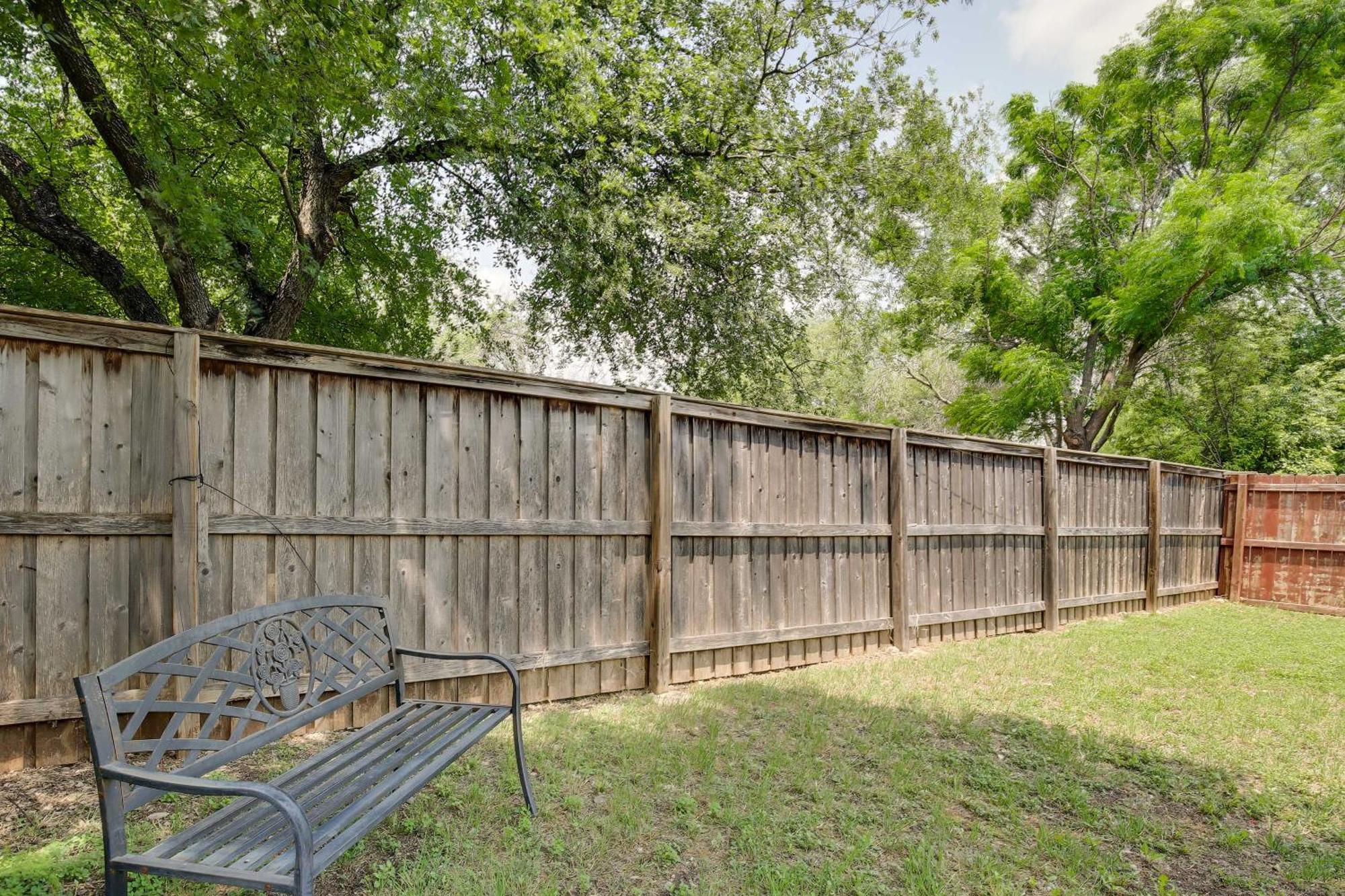 Sunny San Antonio Home With Backyard And Patio! Екстер'єр фото